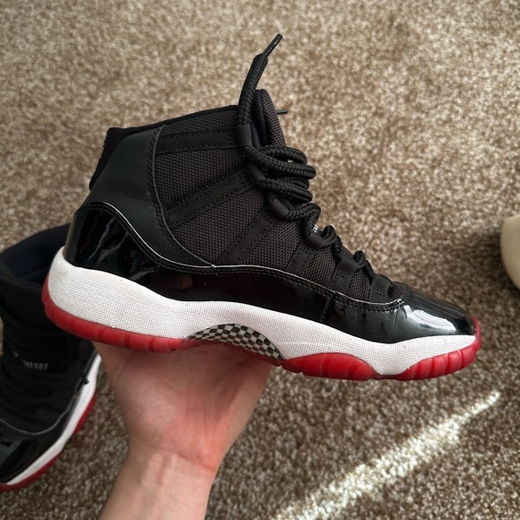 Jordan 11 Retro Bred 2019 - Picture 7 of 8